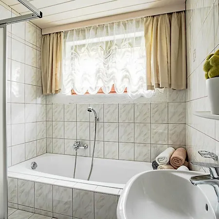 Apartament Nr 4 *